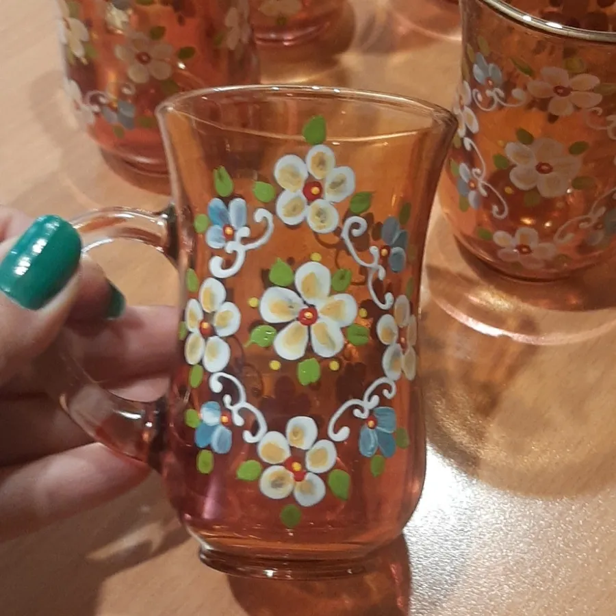 استکان چایخوری گلدار