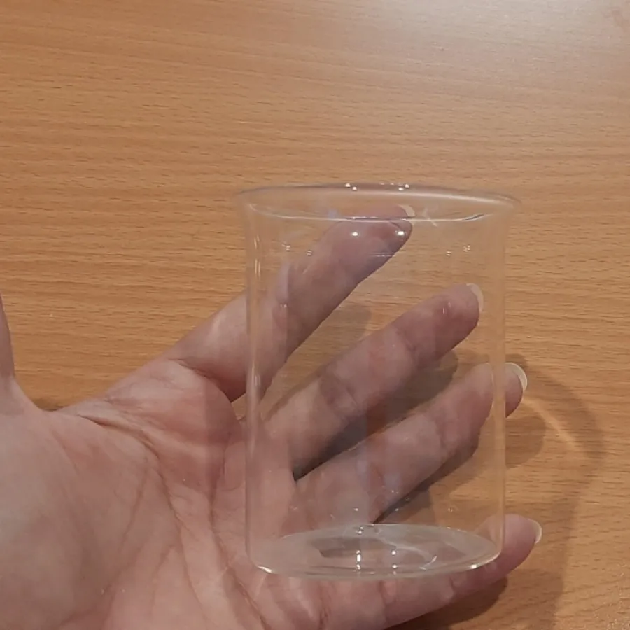 استکان پایه دار