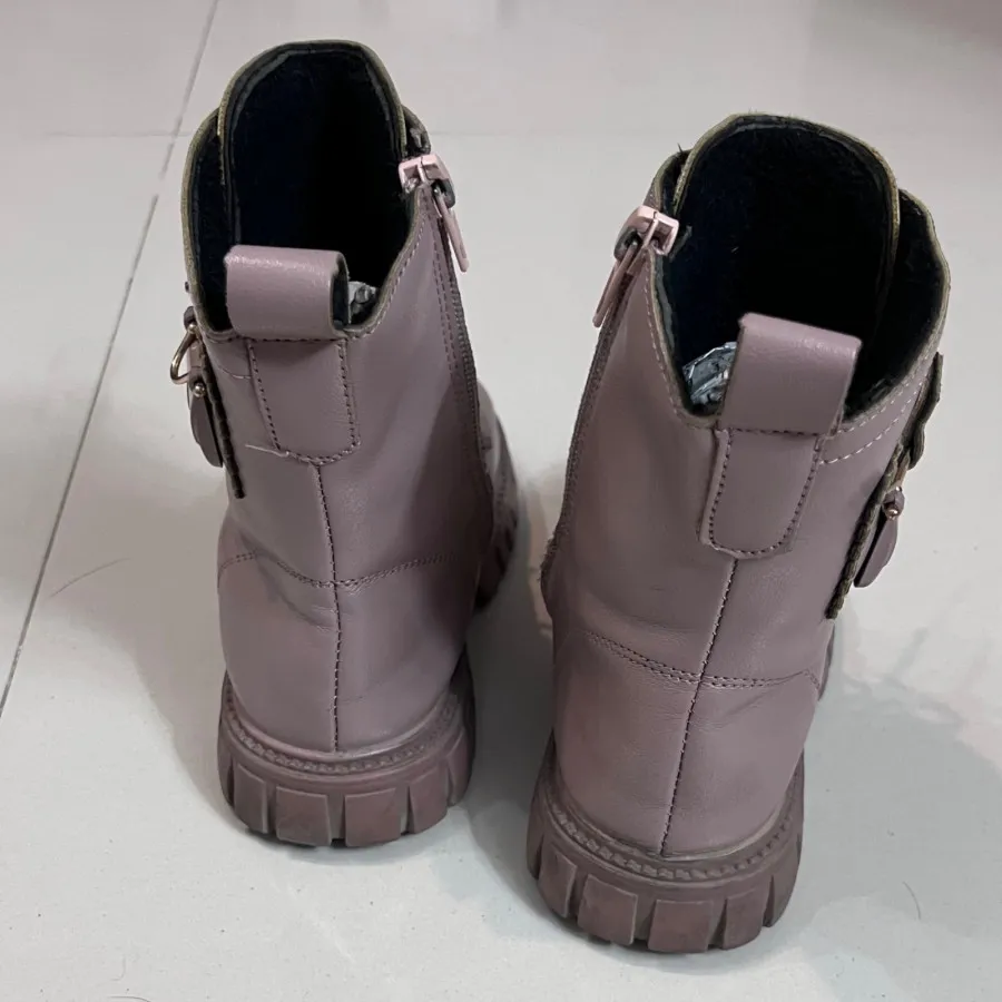 بوت دخترانه