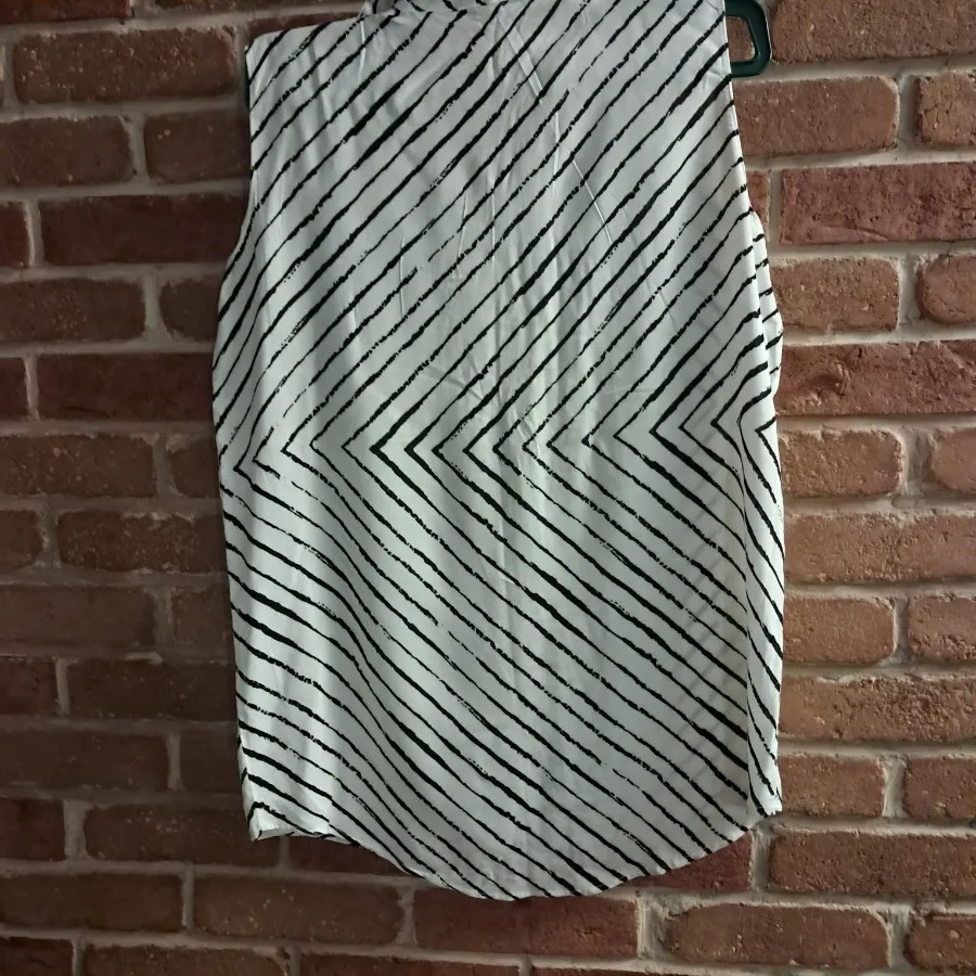 تاپ نخی زنانه