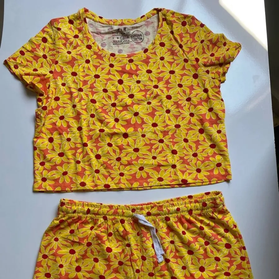 کراپ شورتک h&m