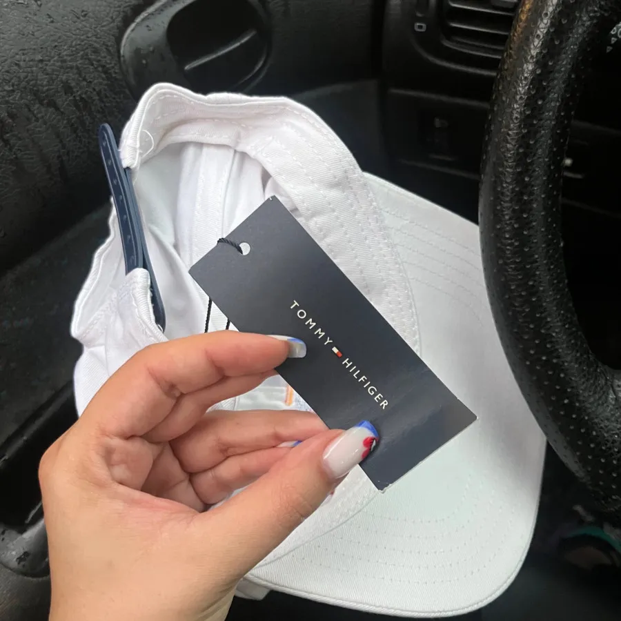 کلاه اورجینال Tommy