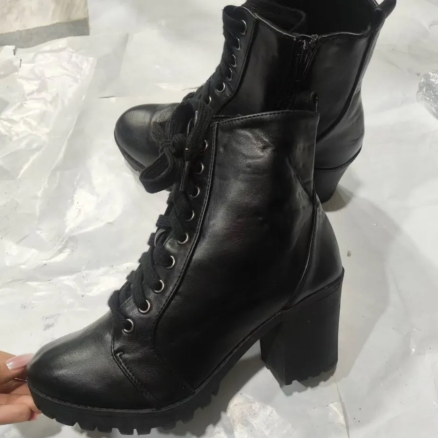 بوت زنانه اورجینال