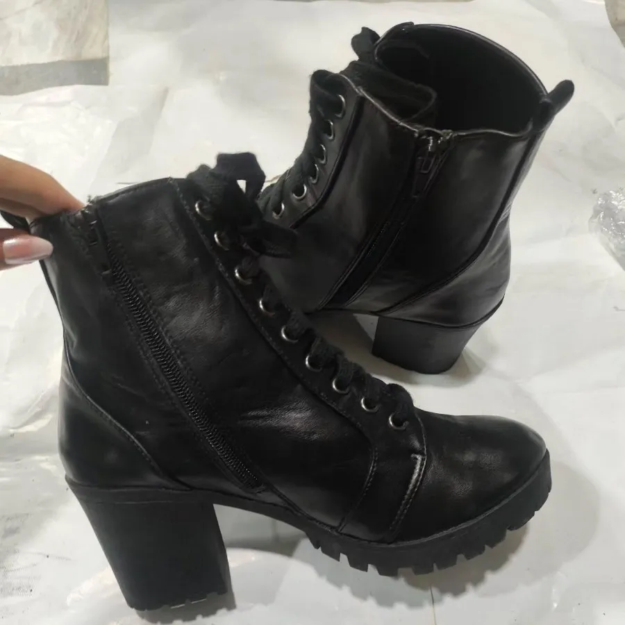 بوت زنانه اورجینال