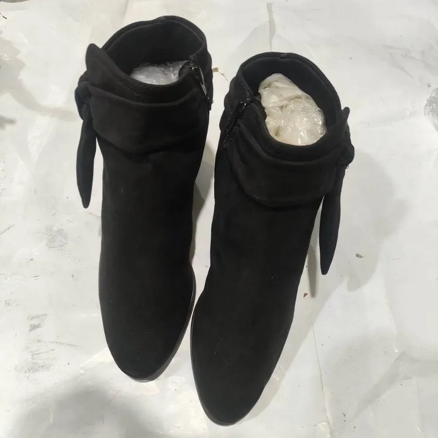 بوت زنانه اورجینال