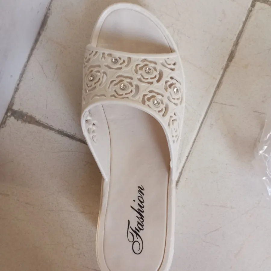 صندل نگین دار سایز 40