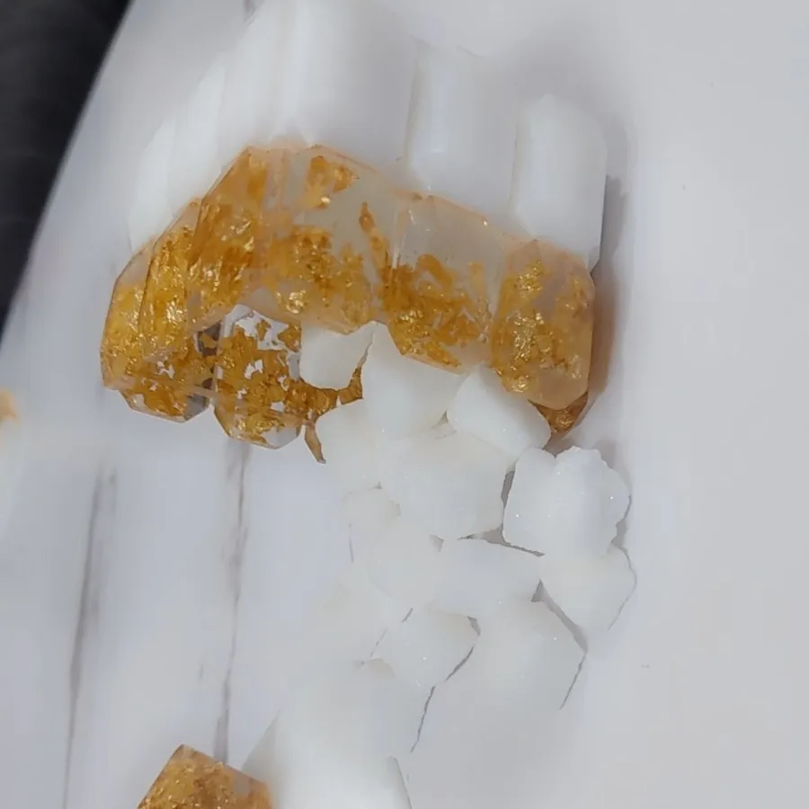 قندان رزینی