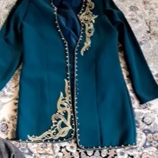 کت و شلوار و تاپ