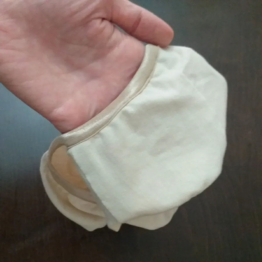 شورت نخی کرم