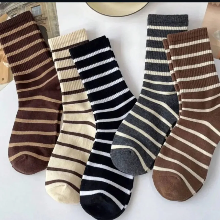 جوراب ساق دار