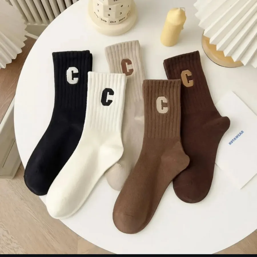 جوراب ساق دار