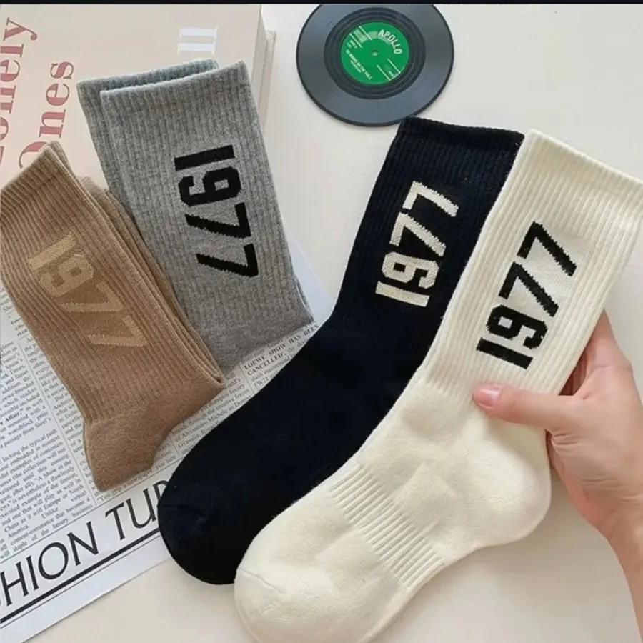 جوراب ساق دار