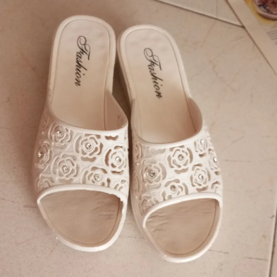 صندل نگین دار سایز 40