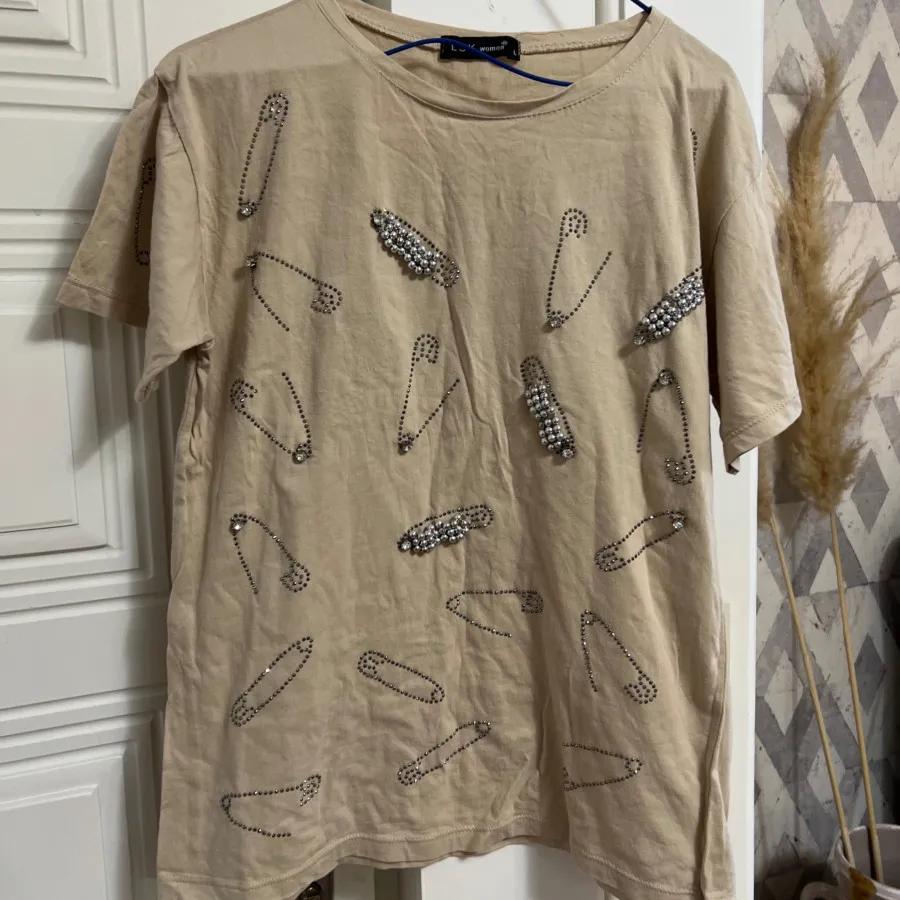 تیشرت زنانه