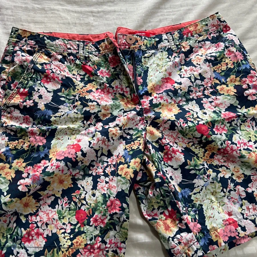 شلوارک برند ال سی ترک