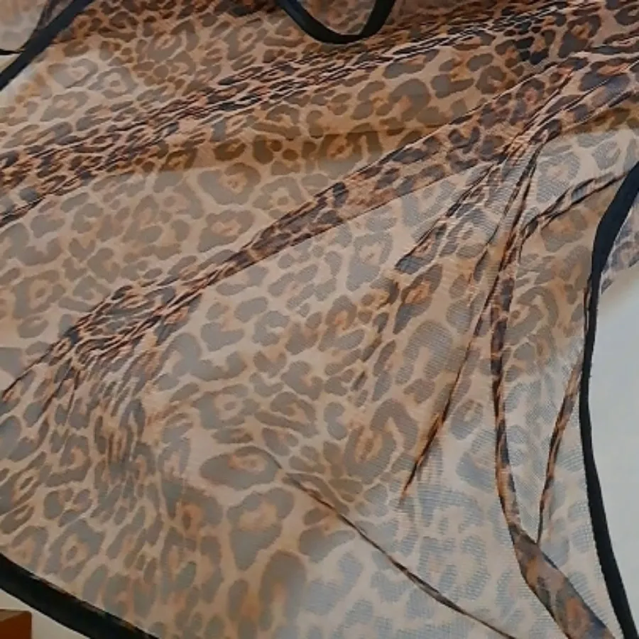 شال پلنگی مجلسی شیشه