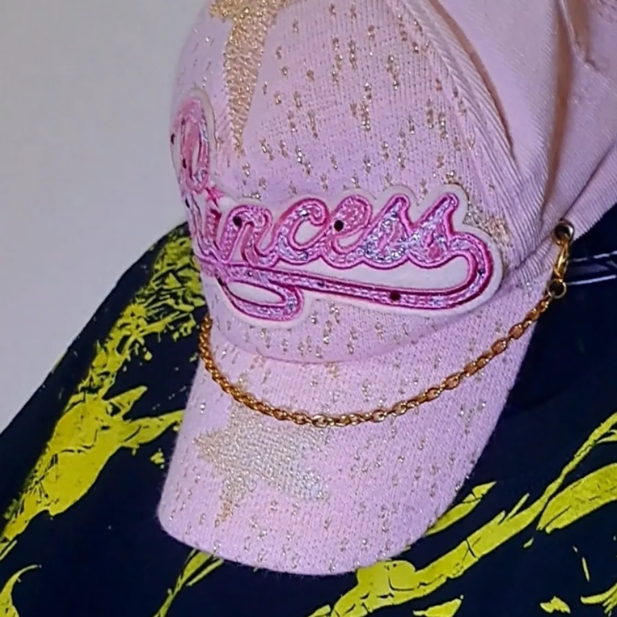 کلاه گپ نگینی صورتی