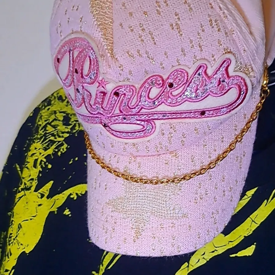 کلاه گپ نگینی صورتی