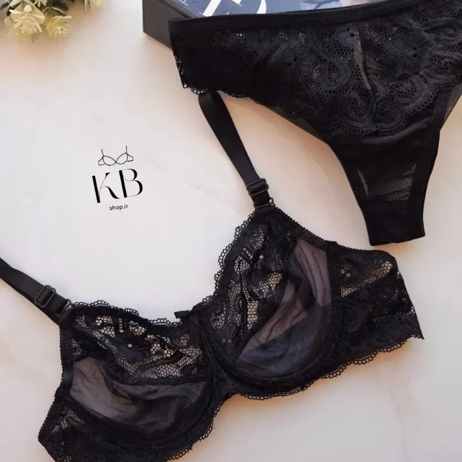 ست شورت و سوتین زنانه