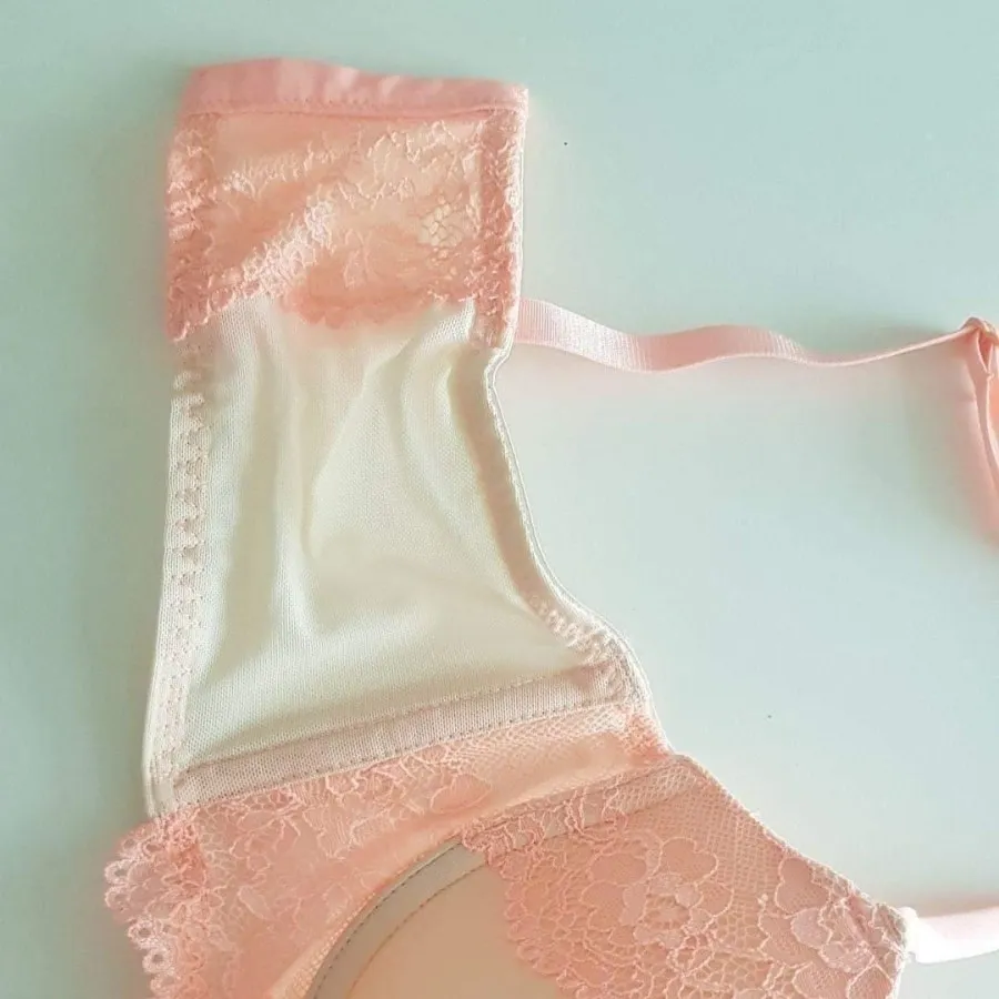 ست لباس زیر هانک مولر