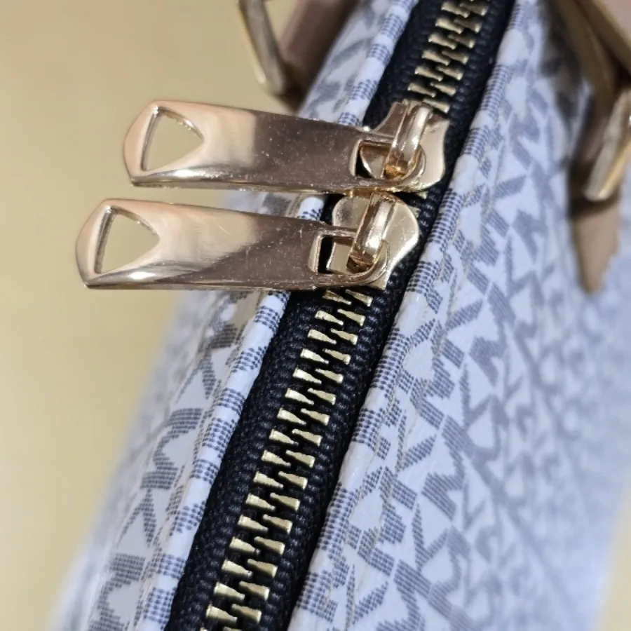 کیف مایکل کورس