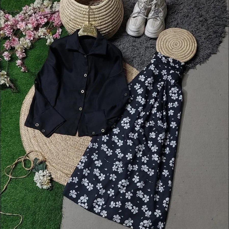 شومیز و دامن