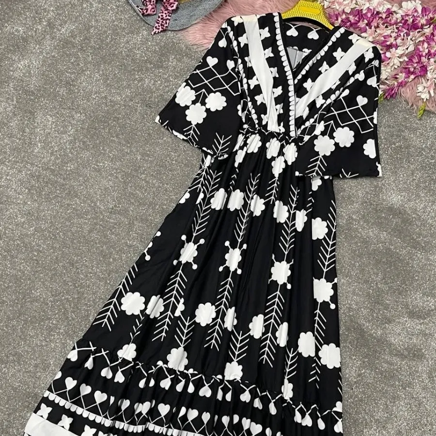 پیراهن ساحلی