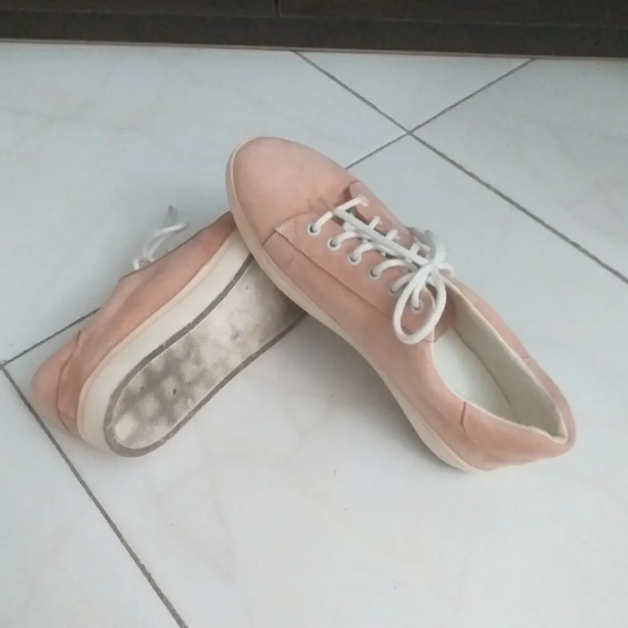 کفش کتونی اسپورت