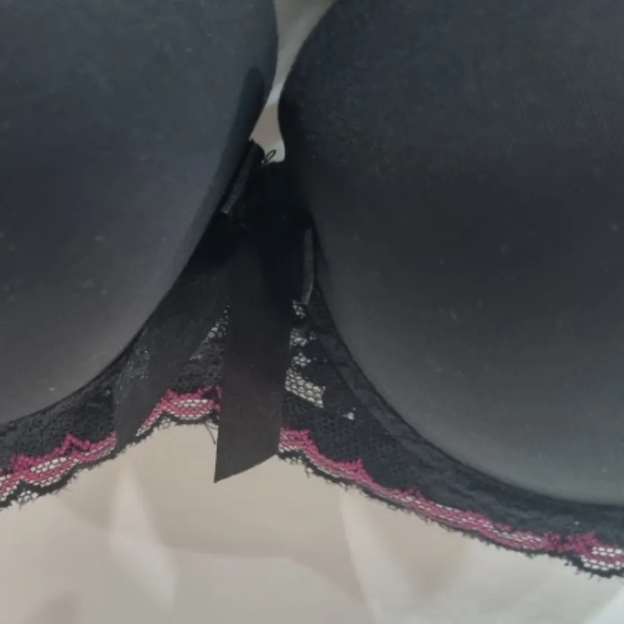 ست لباس زیر زنانه (سوتین