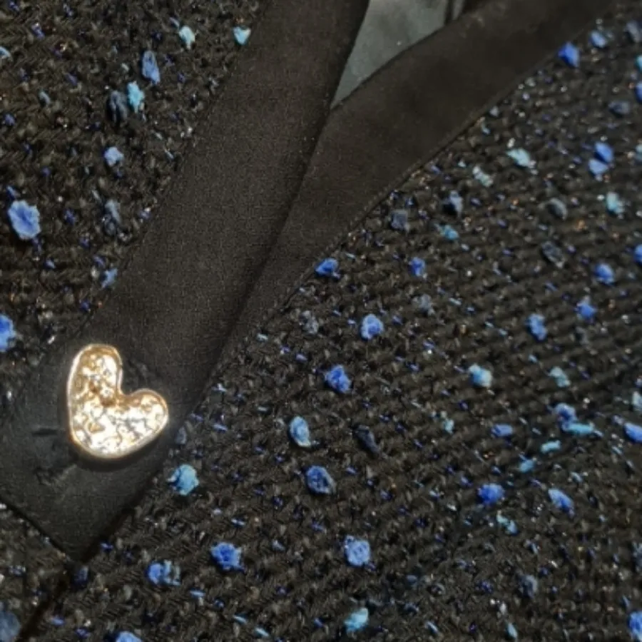 مانتو شکوفه آبی?