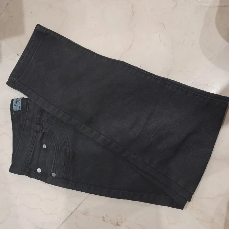 شلوار جین مشکی دودی