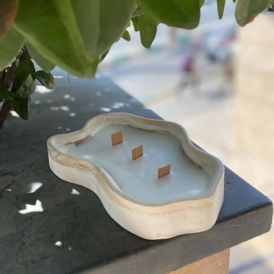 سنگ مصنوعی و شمع