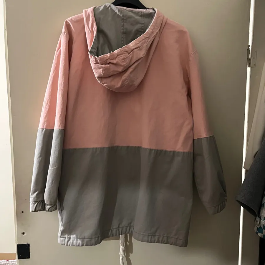 بارانی صورتی طوسی