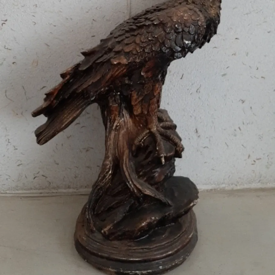 مجسمه طرح شاهین(عقاب