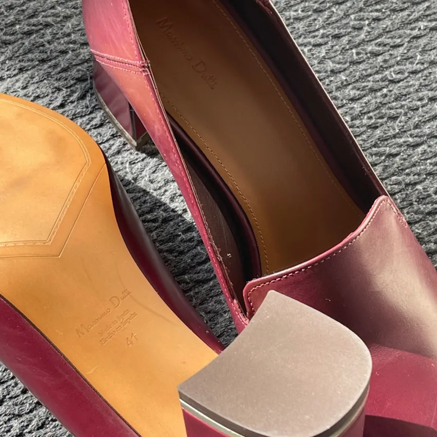 کفش ماسیمودوتی زرشکی