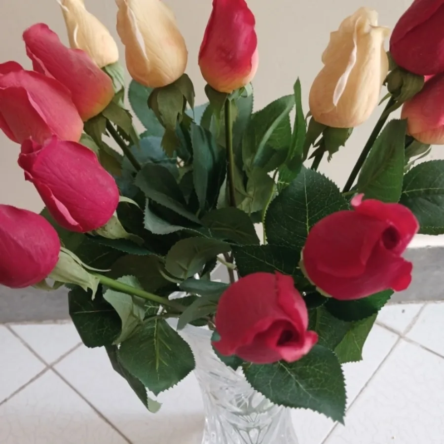 گل رز مصنوعی