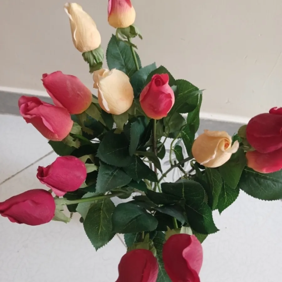 گل رز مصنوعی