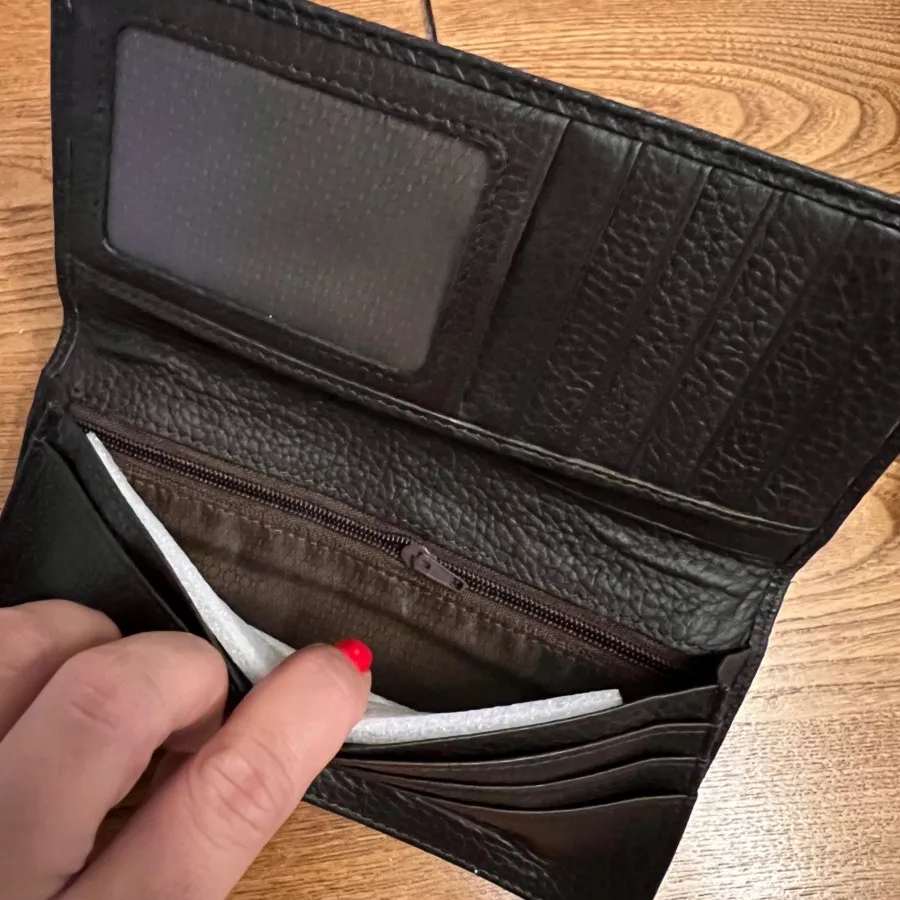 کیف پول قهوه ای