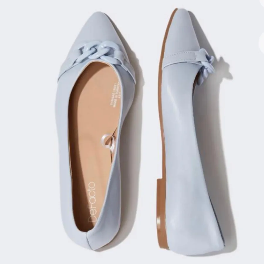 کفش آبی دفاکتو