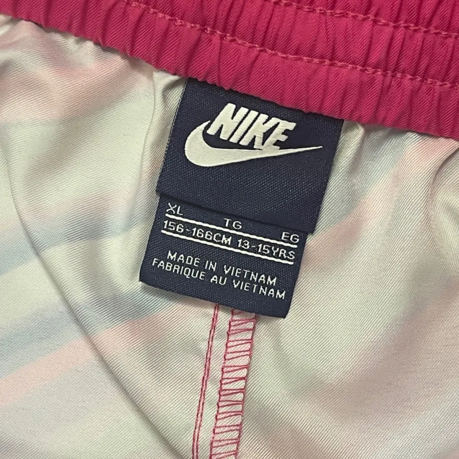 شلوارک ورزشی نایکی