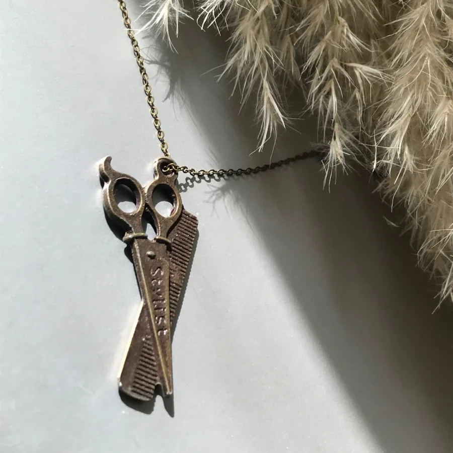 گردنبند آرایشگری