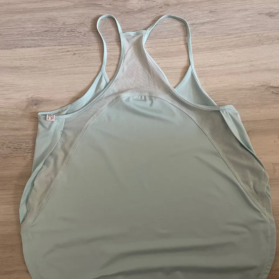 تاپ ورزشی مارک آندره