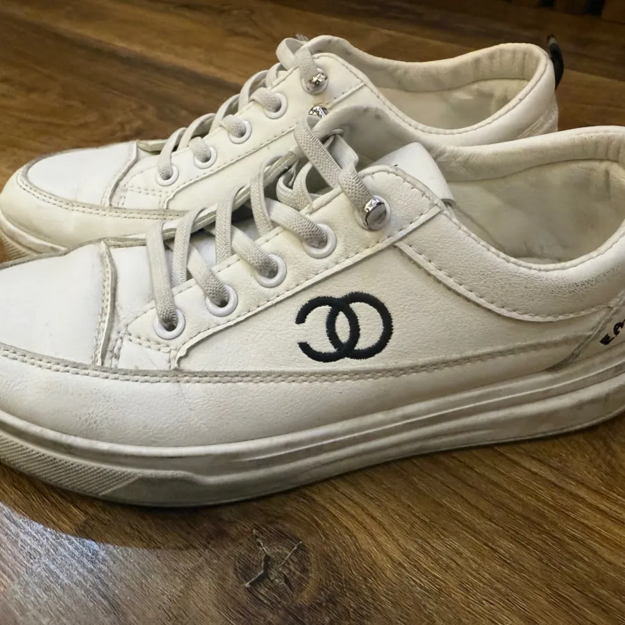 کتونی ونس خارجی