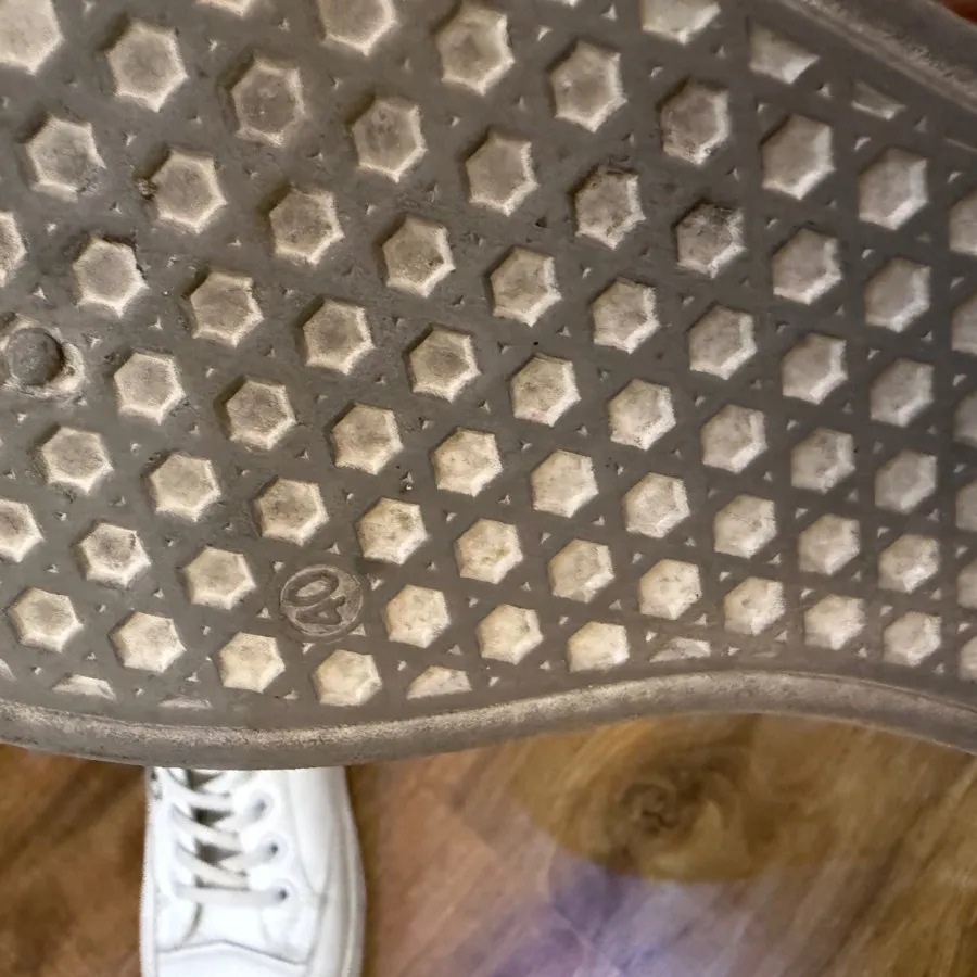 کتونی ونس خارجی