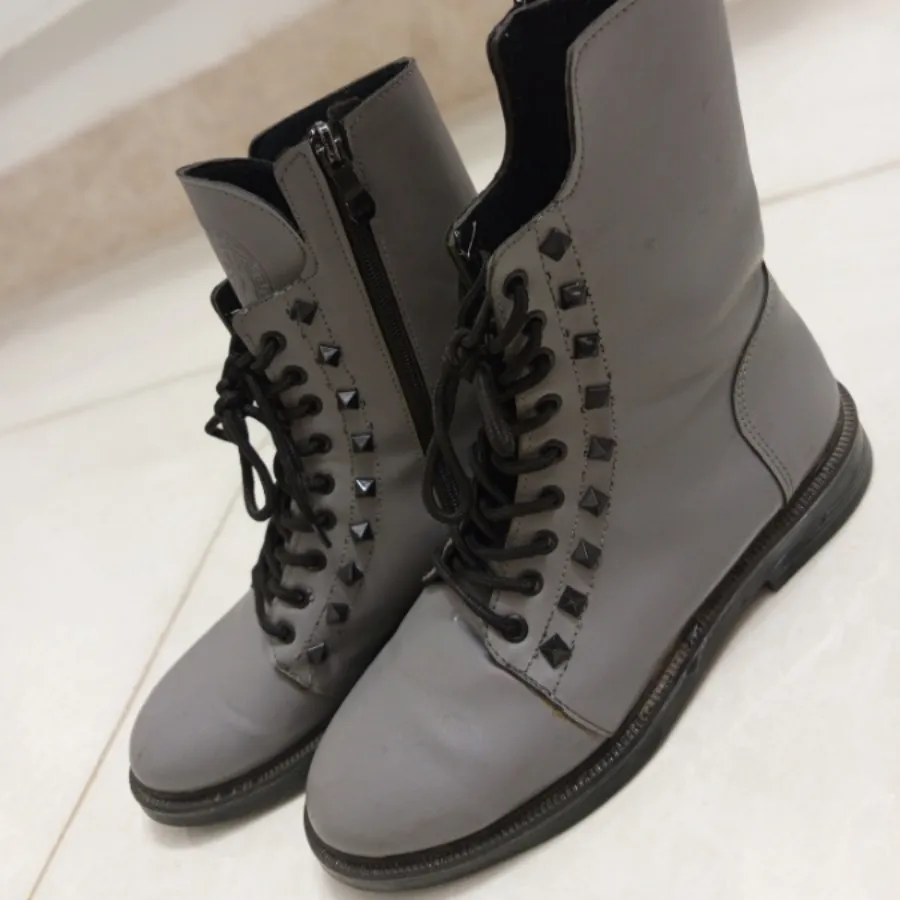 نیم بوت طوسی