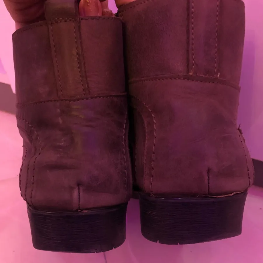 نیم بوت مردانه