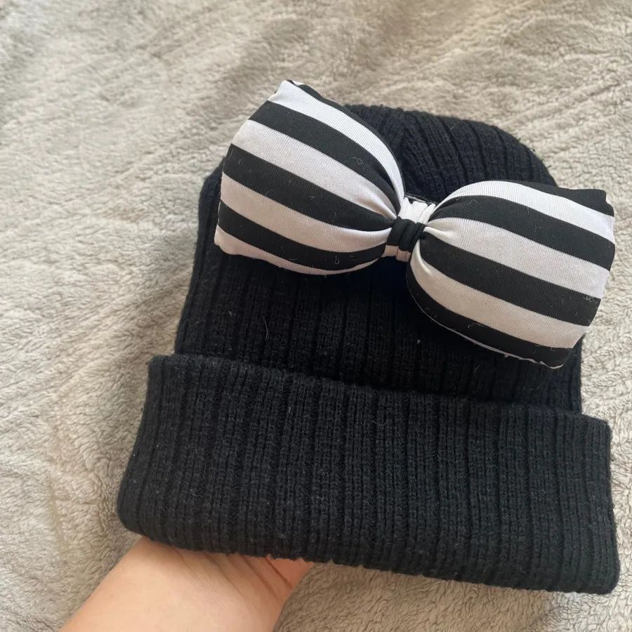 کلاه بافت پاپیونی