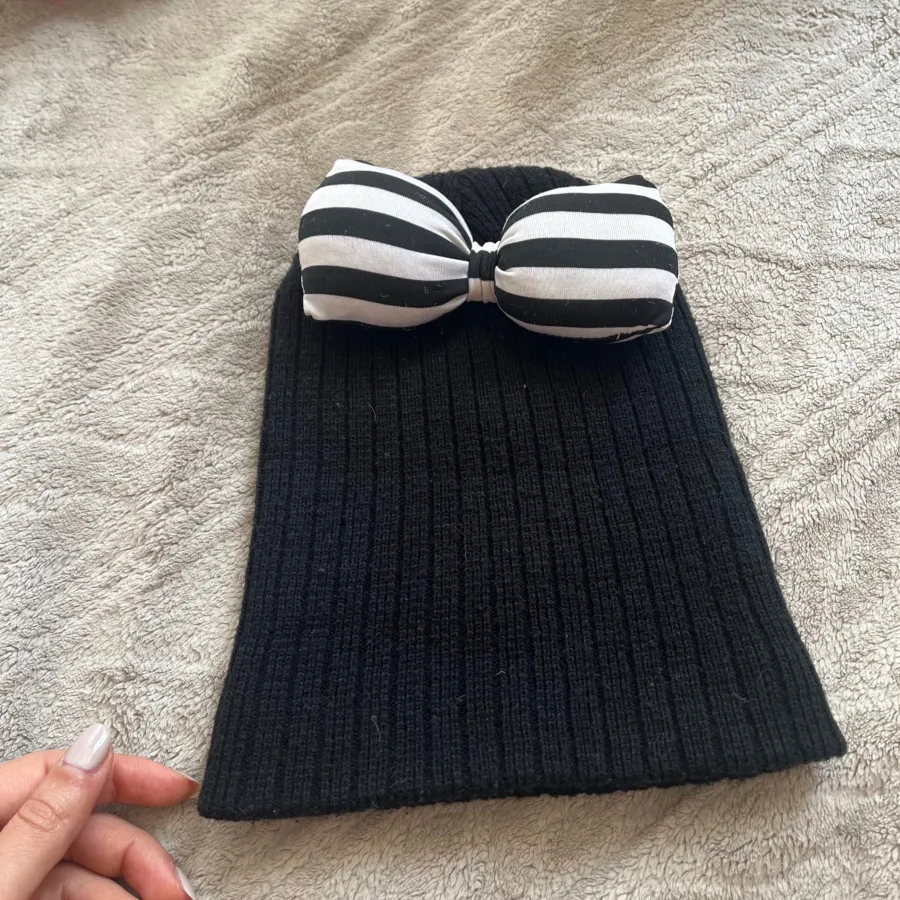 کلاه بافت پاپیونی