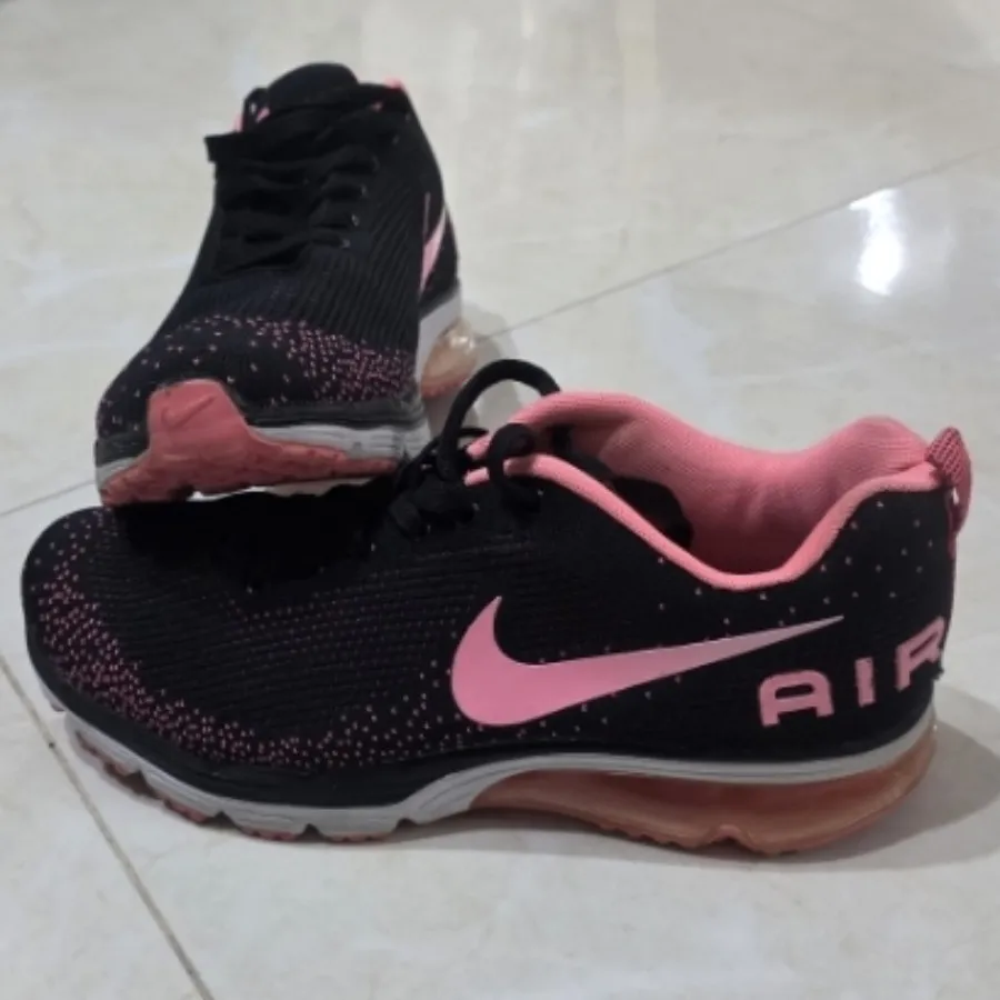 کفش اسپرت نایک