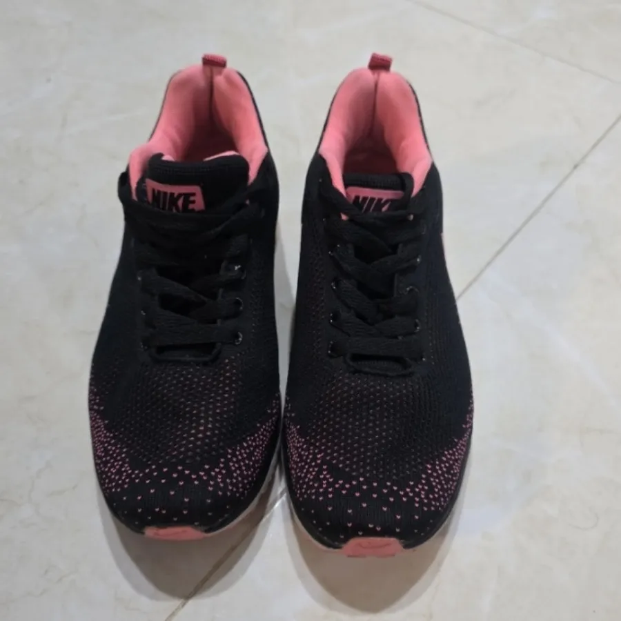 کفش اسپرت نایک